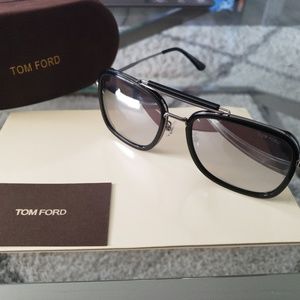 TOM FORD SUNGLASSES